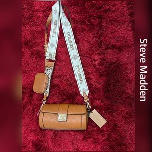 Steve Madden Cognac Brolli